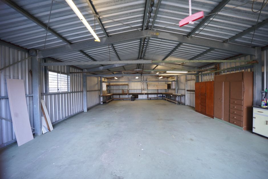 Everclad polyaspartic flake floor coating, finished project 6